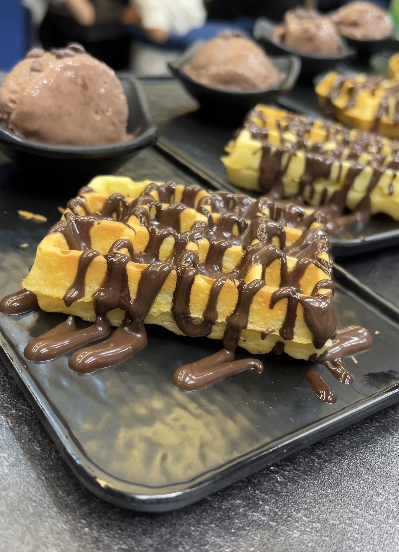 وافل شکلاتی